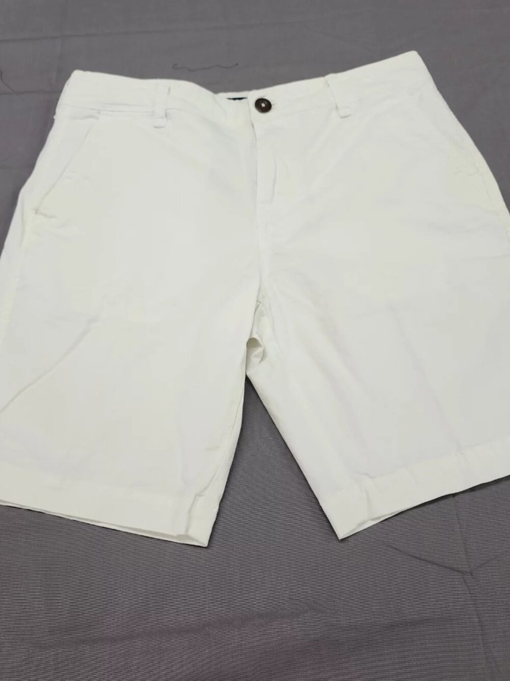 Aeropostale Womens Size 30 White Chino Shorts High Rise Stretch 9in Inseam